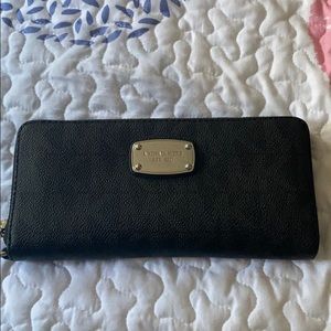 Michael Kors Jet Set Tavel Wallet